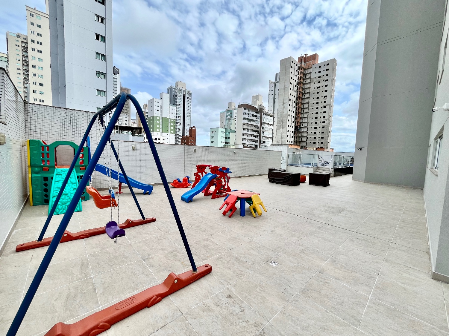 Cobertura duplex no Ed. Solar do Tamarindo em Balneário Camboriú - foto 34