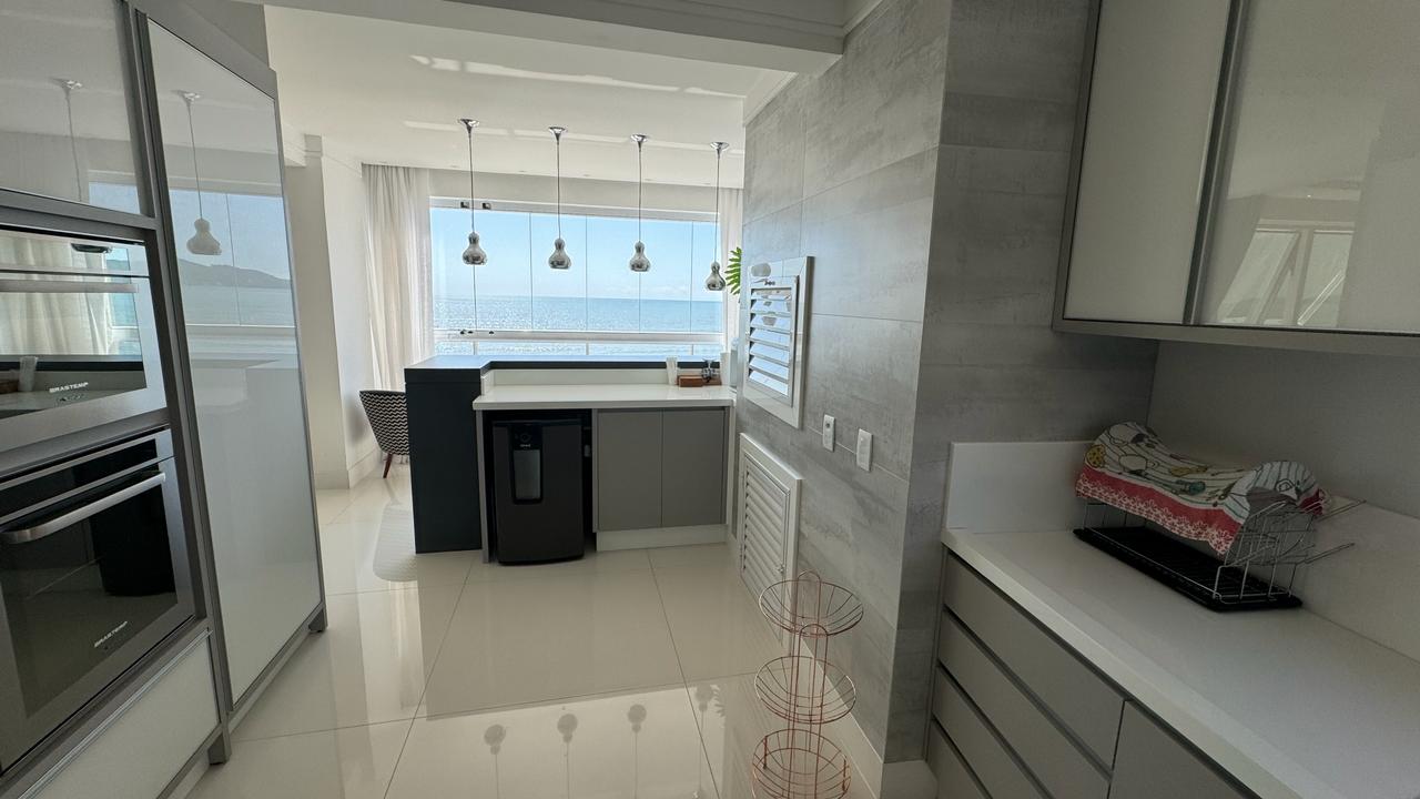 Apartamento no Ed. Venezia Residenziale em Itapema - foto 10