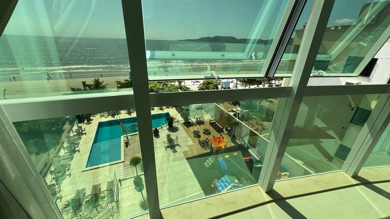 Apartamento no Ed. Venezia Residenziale em Itapema - foto 11