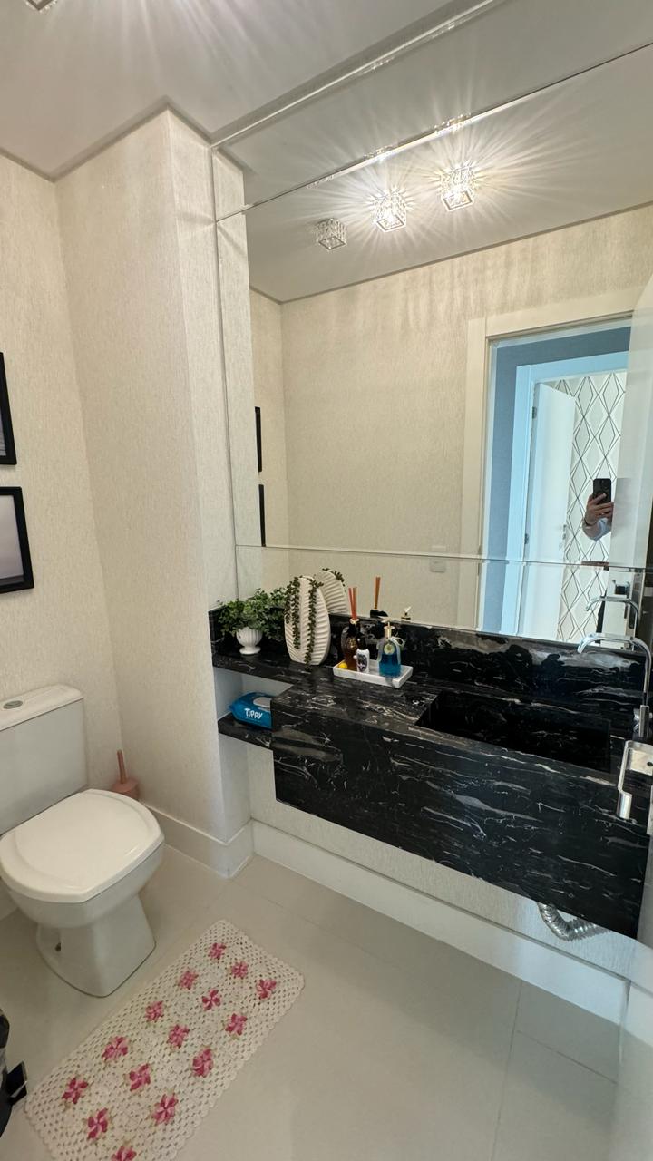 Apartamento no Ed. Venezia Residenziale em Itapema - foto 15