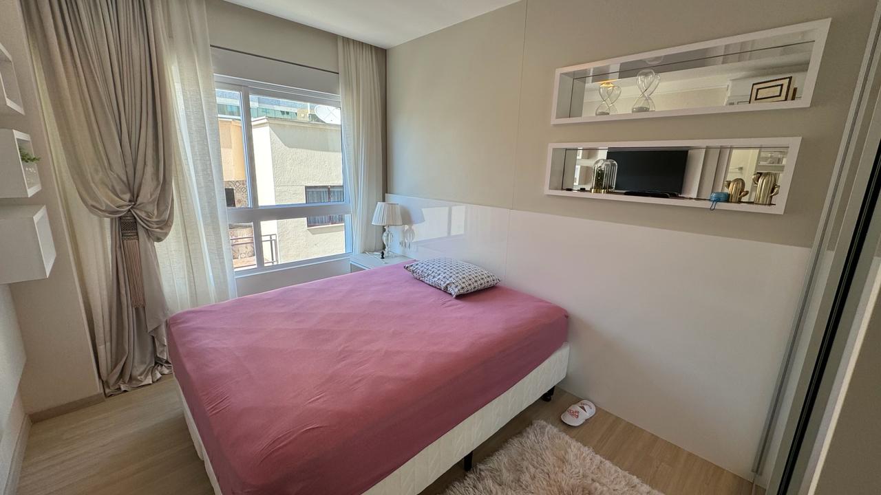 Apartamento no Ed. Venezia Residenziale em Itapema - foto 16