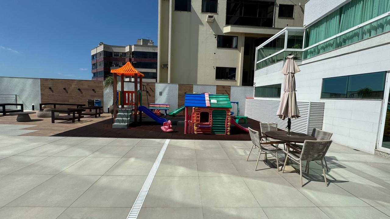 Apartamento no Ed. Venezia Residenziale em Itapema - foto 25