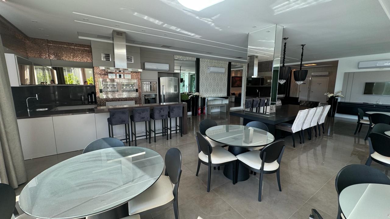 Apartamento no Ed. Venezia Residenziale em Itapema - foto 34