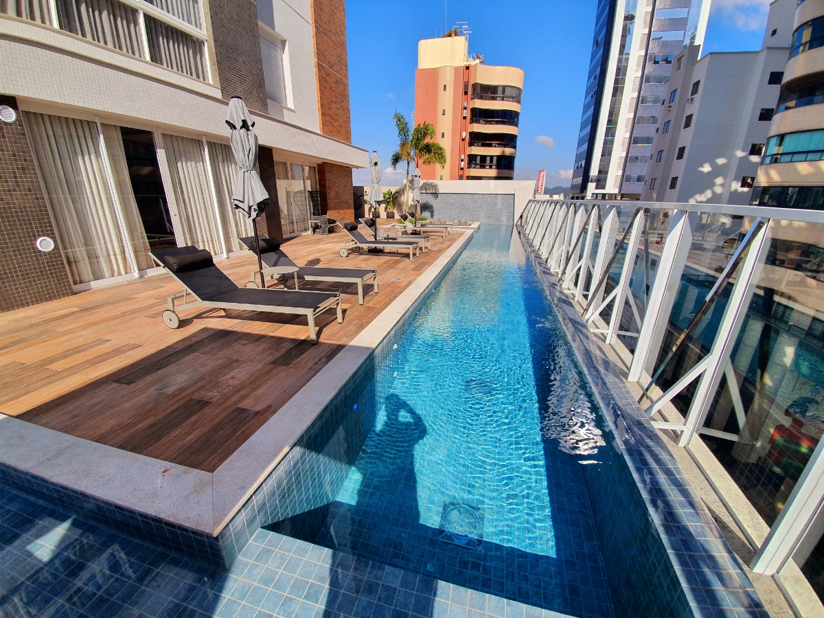 Apartamento no Ed. Biarritz Residence em Balneário Camboriú - foto 13