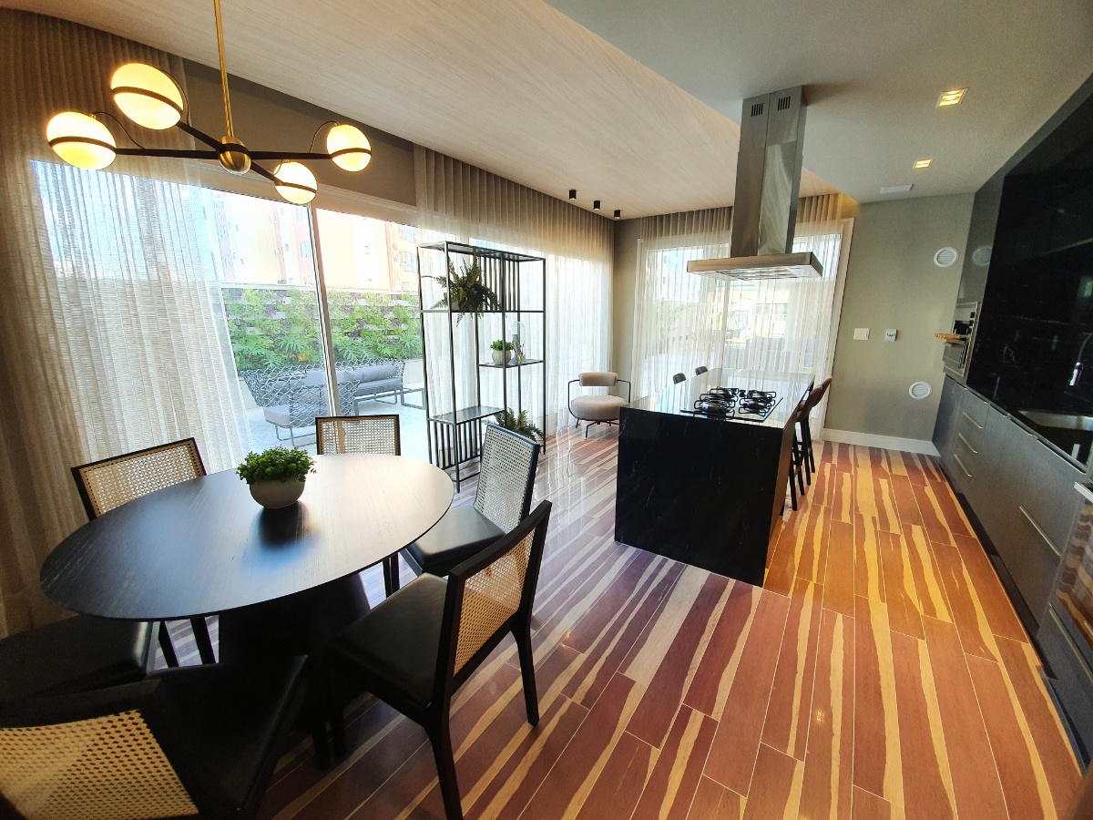 Apartamento no Ed. Biarritz Residence em Balneário Camboriú - foto 23