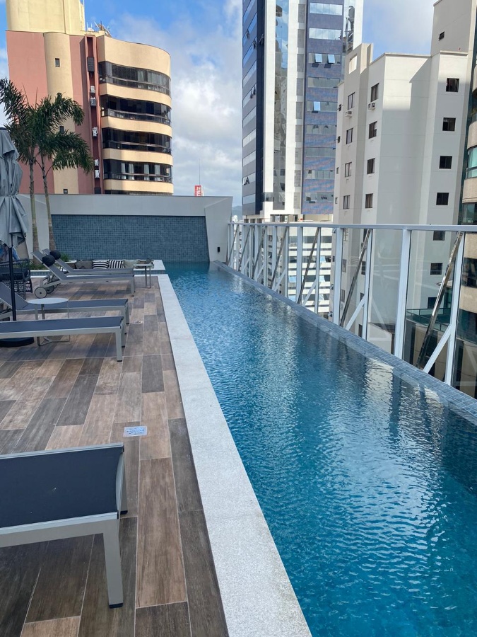 Apartamento no Ed. Biarritz Residence em Balneário Camboriú - foto 32