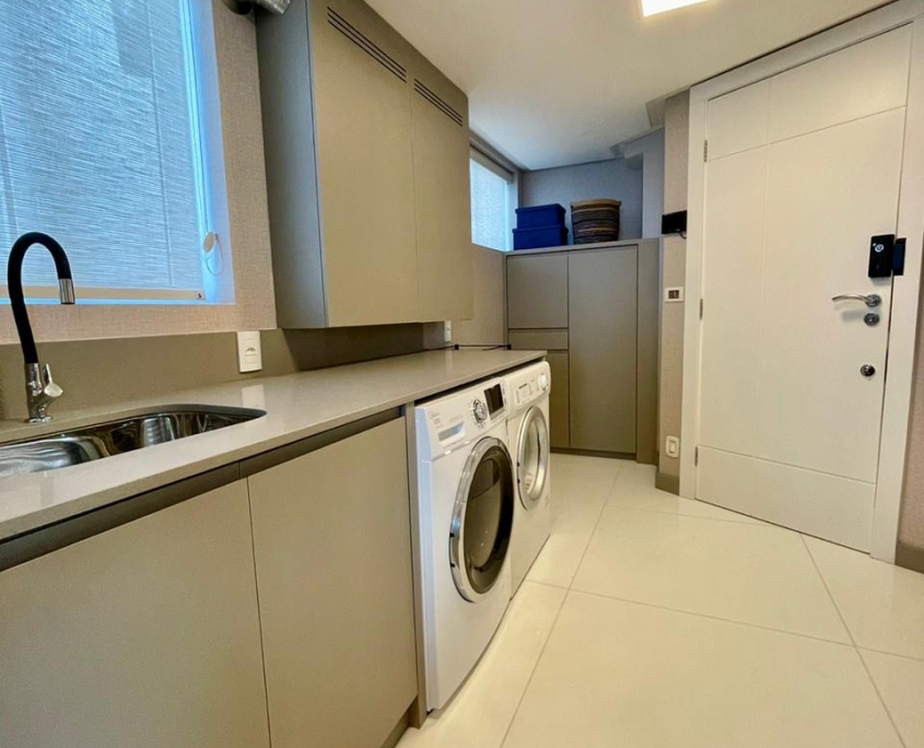 Cobertura Triplex Frente Mar no Summer Beach em Balneário Camboriú - foto 16