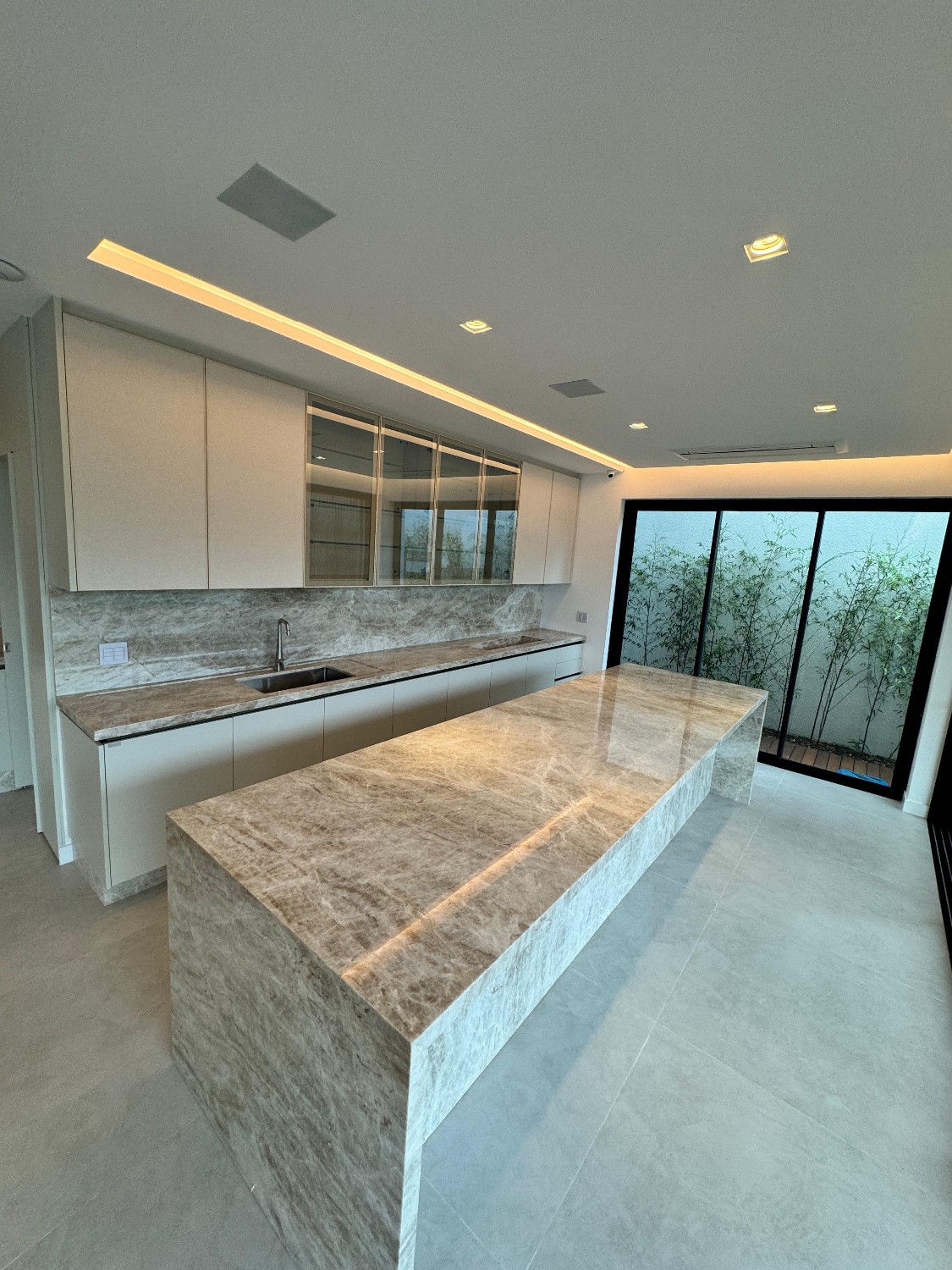 Casa no Condomínio Bella Vista Residence Club em Balneário Camboriú - foto 8