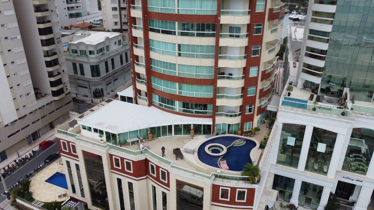 Apartamento diferenciado no Ed. Beverly Hills em Balneário Camboriú - foto 5