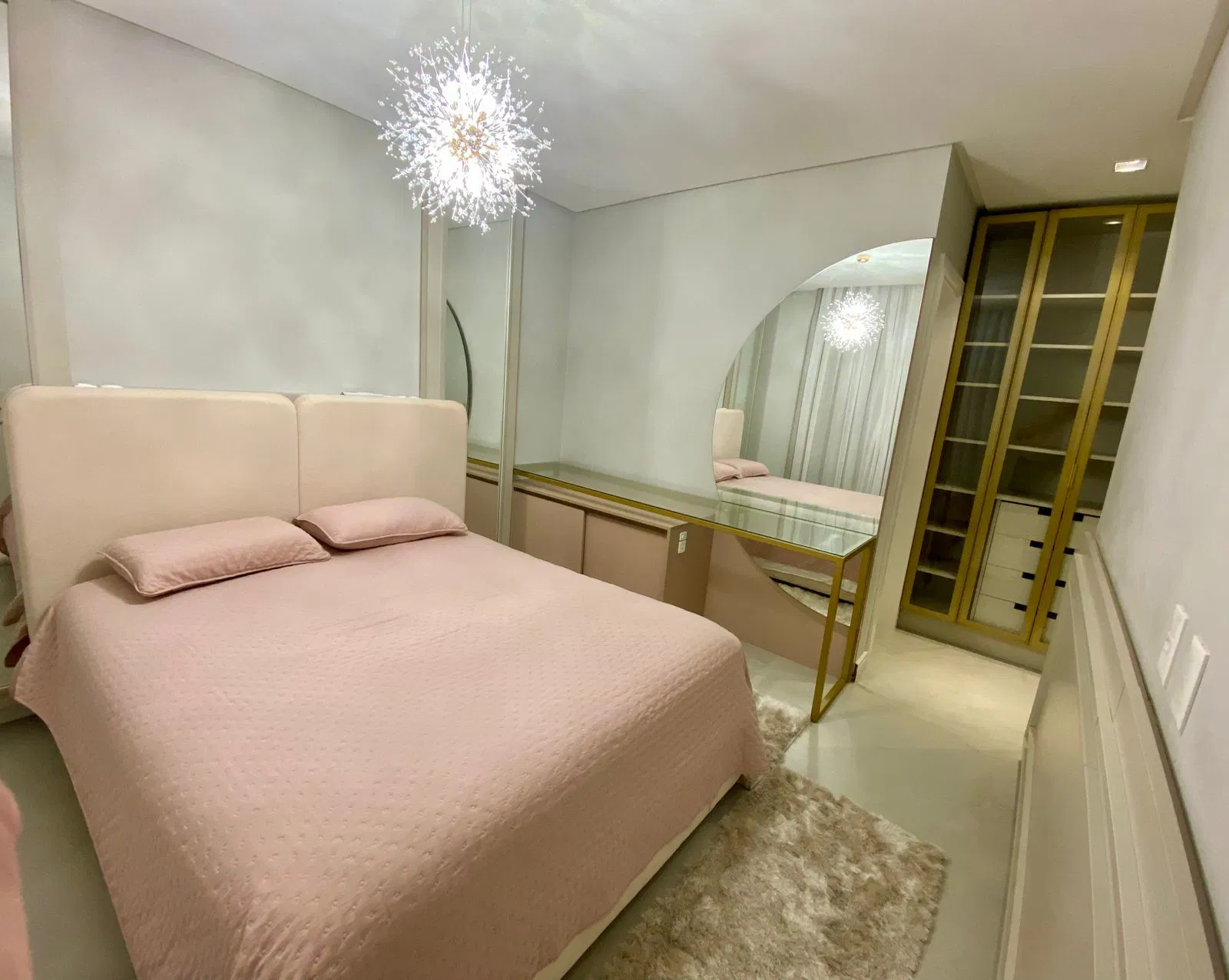 Apartamento no Ed. Pontal di Vitta Residence em Balneário Camboriú - foto 9