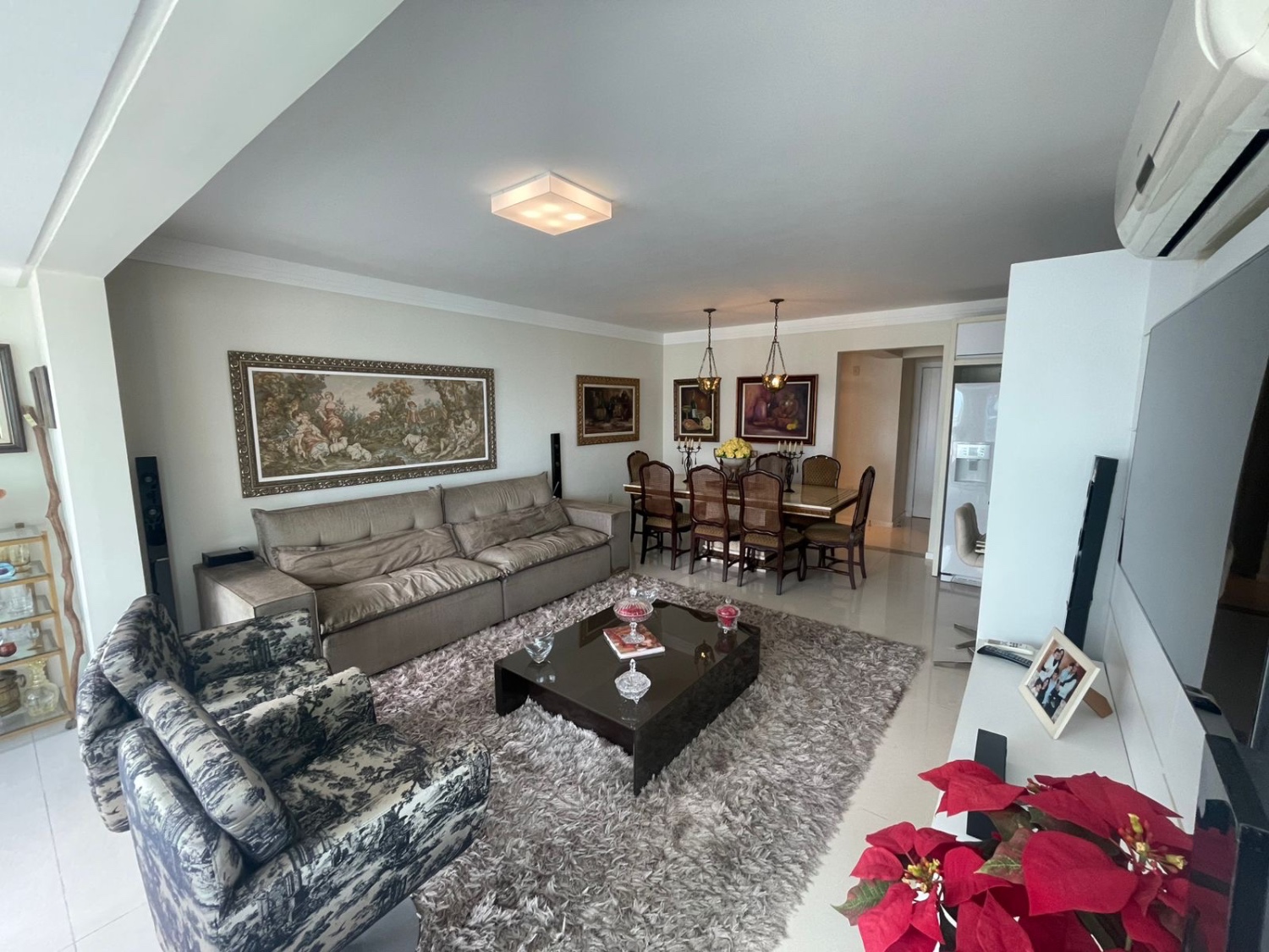 Apartamento no Ed. Bellas Artes Residencial em Balneário Camboriú - foto 2
