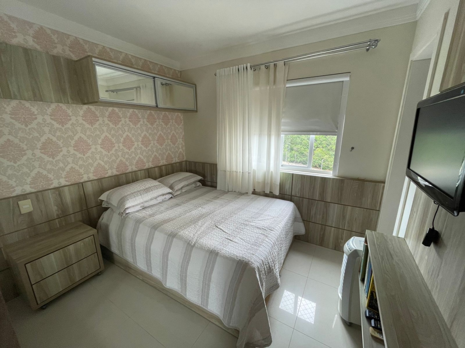 Apartamento no Ed. Bellas Artes Residencial em Balneário Camboriú - foto 10