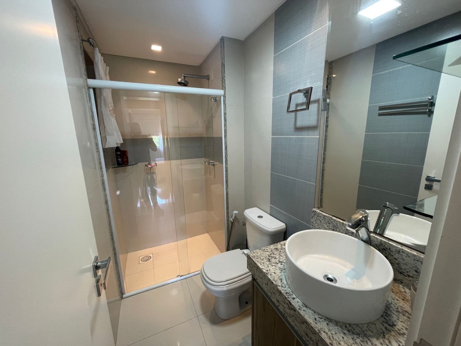 Apartamento no Ed. Bellas Artes Residencial em Balneário Camboriú - foto 12