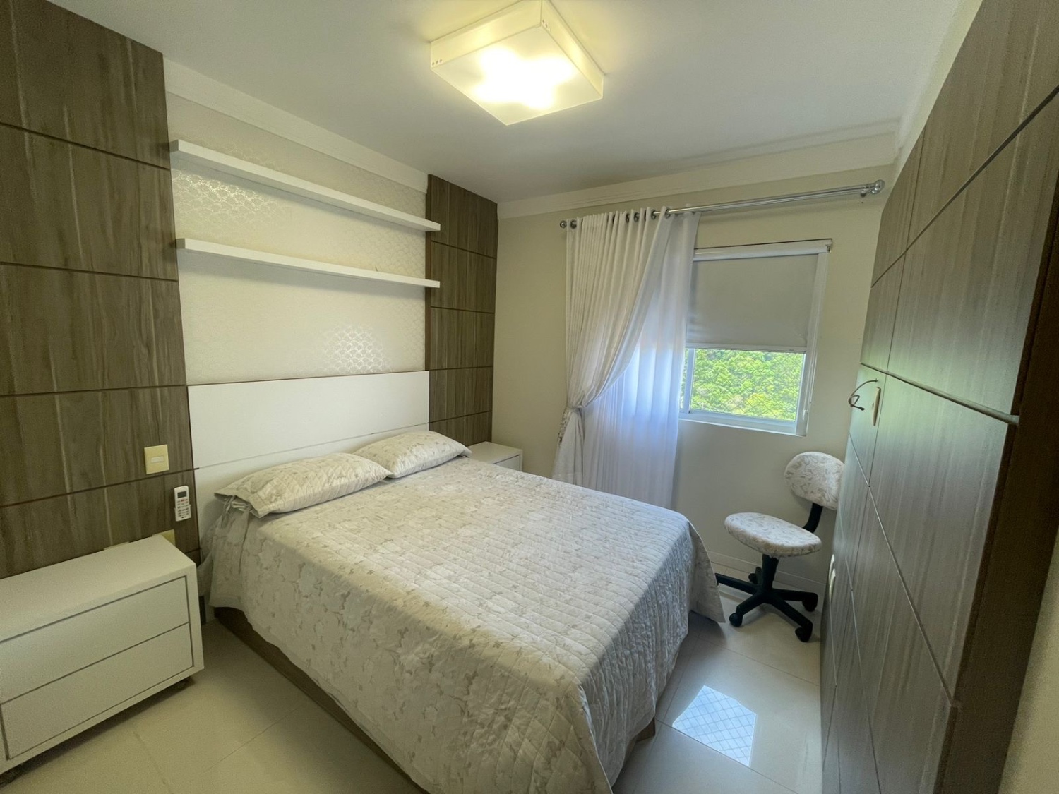Apartamento no Ed. Bellas Artes Residencial em Balneário Camboriú - foto 13