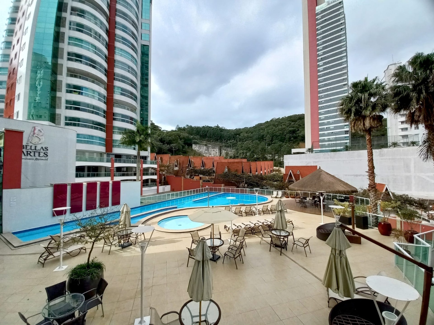 Apartamento no Ed. Bellas Artes Residencial em Balneário Camboriú - foto 26