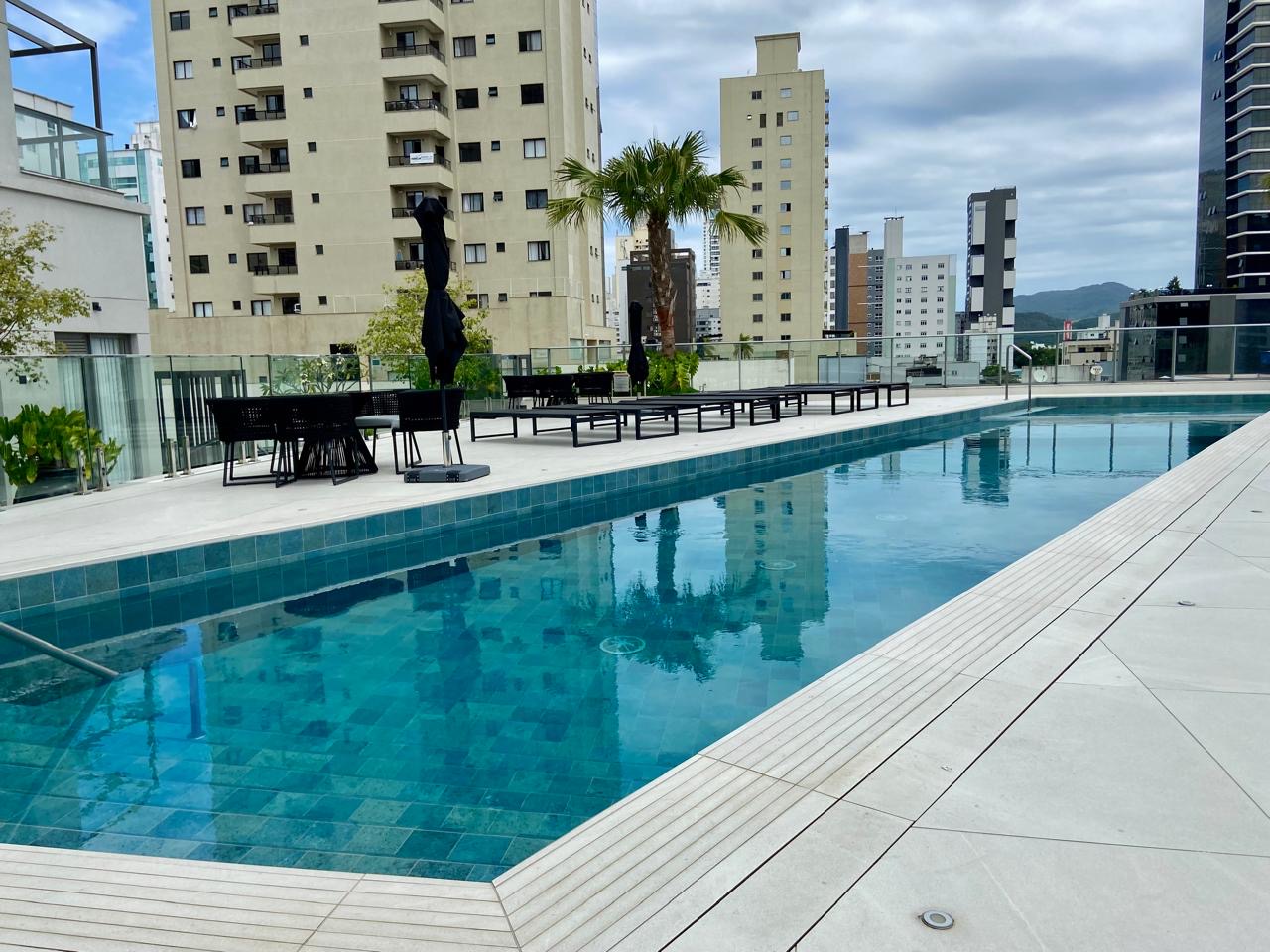Apartamento no Ed. Home Square Residence no Centro de Balneário Camboriú - foto 19