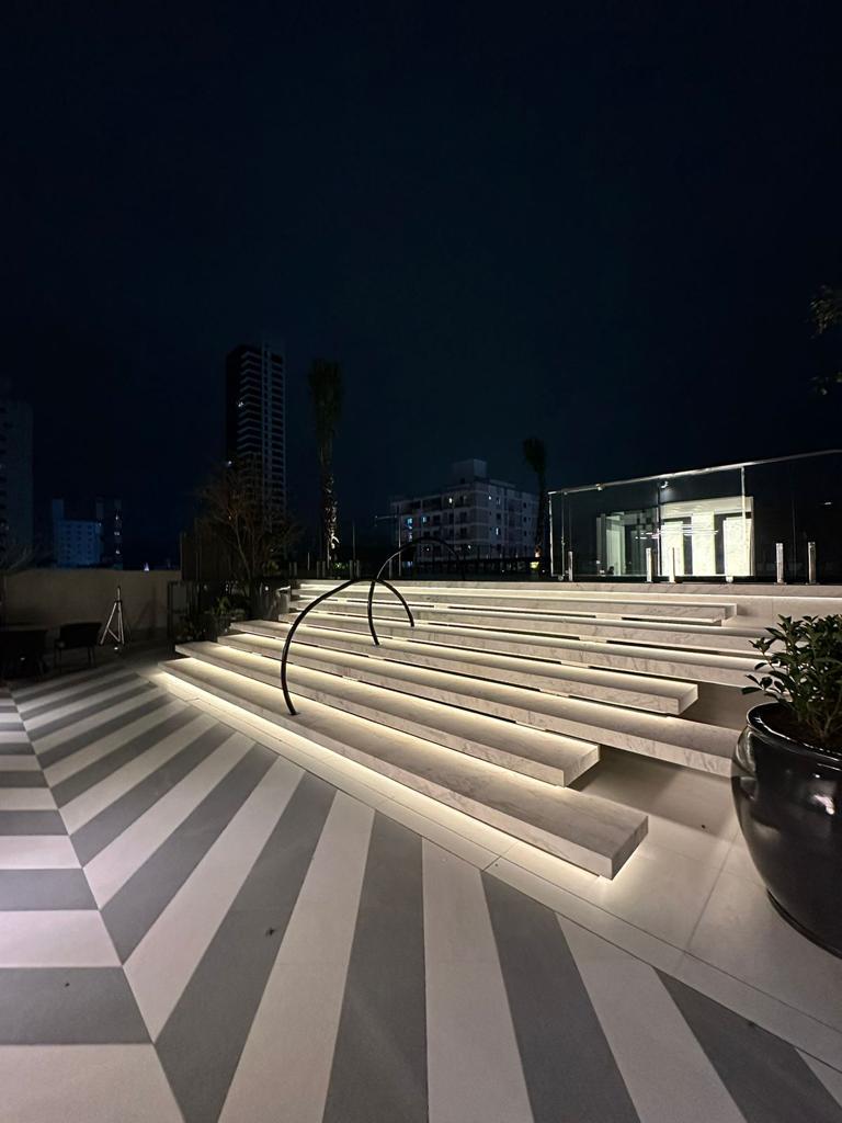 Apartamento no Ed. Home Square Residence no Centro de Balneário Camboriú - foto 27