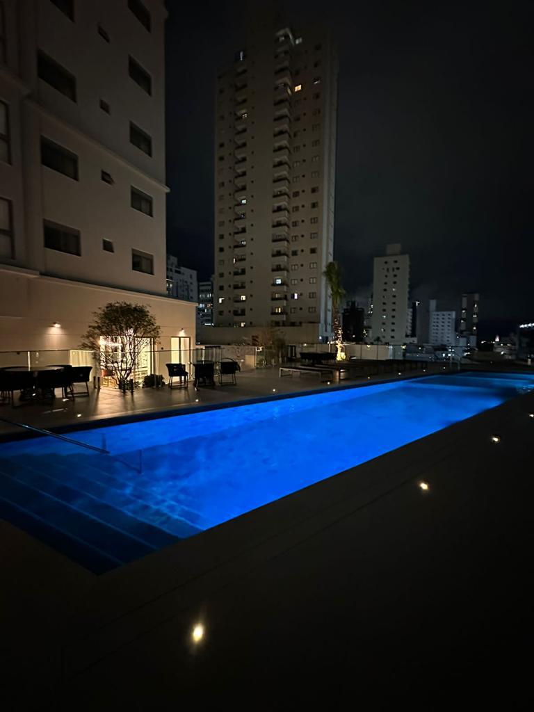 Apartamento no Ed. Home Square Residence no Centro de Balneário Camboriú - foto 28