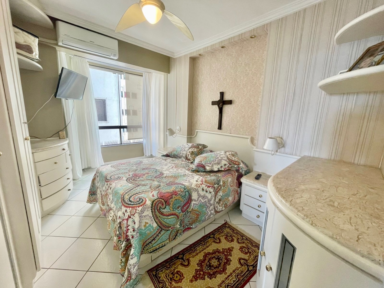 Apartamento no Ed. Cybila em Balneário Camboriú - foto 11