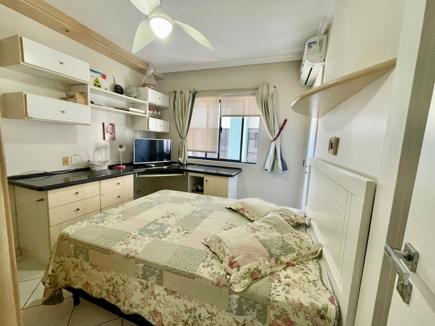 Apartamento no Ed. Cybila em Balneário Camboriú - foto 12