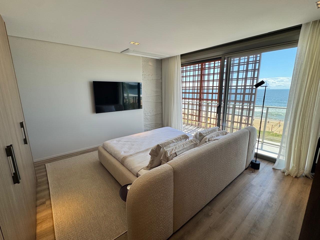 Apartamento no Ed. Tirreno Residenziale na Praia Brava de Praia Brava - foto 9