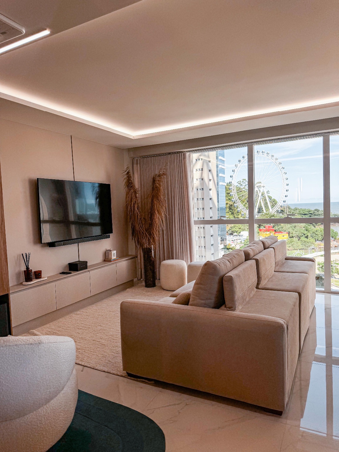 Apartamento no Ed. Skyline Tower em Balneário Camboriú - foto 5