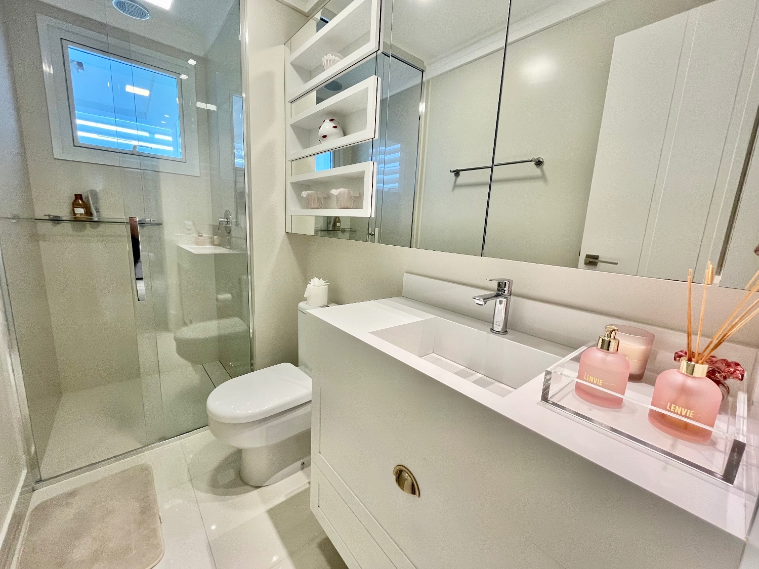 Apartamento no Ed. Epic Tower em Balneário Camboriú - foto 21