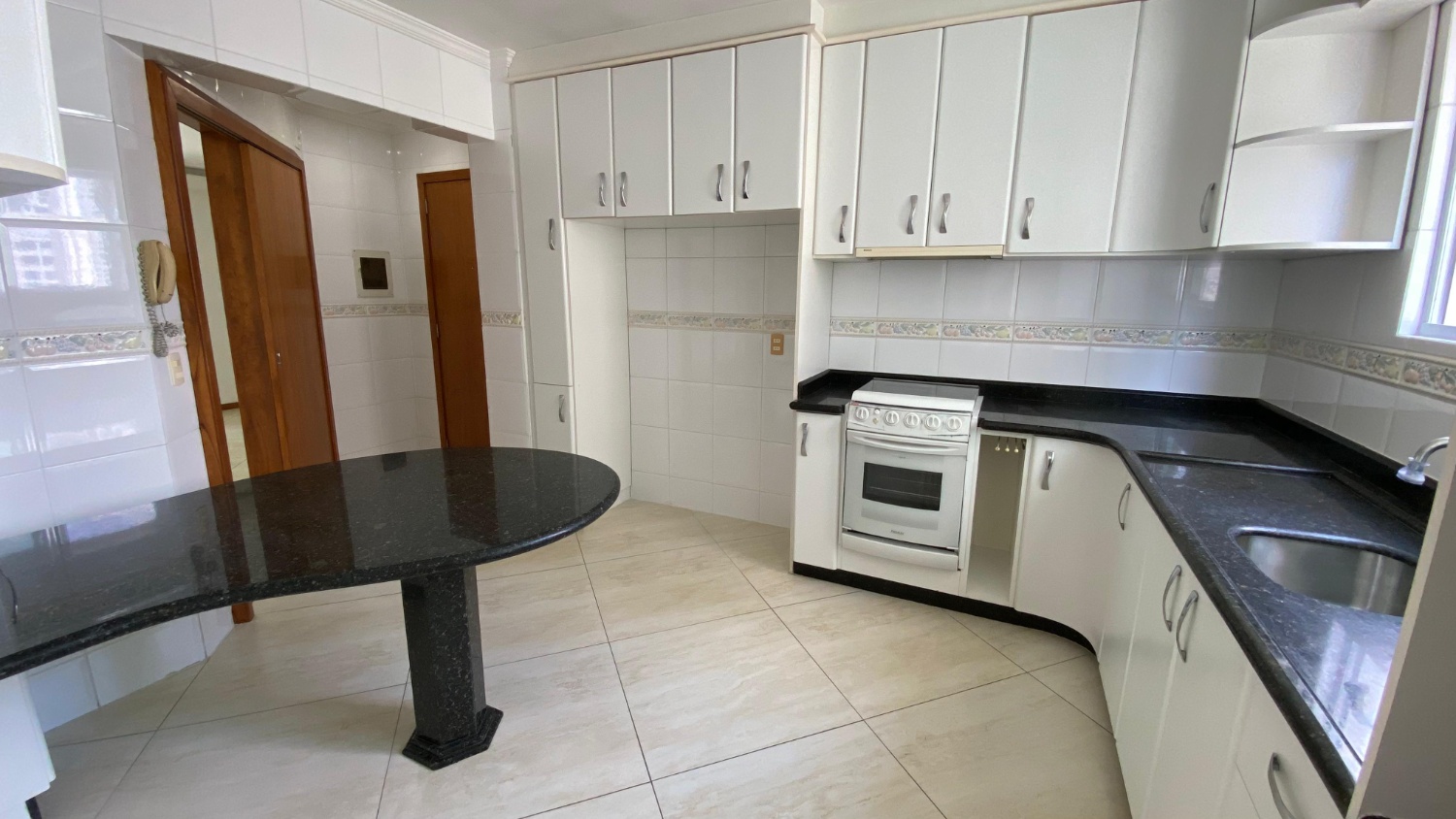 Apartamento no Ed Águas de Veneza em Balneário Camboriú - foto 5