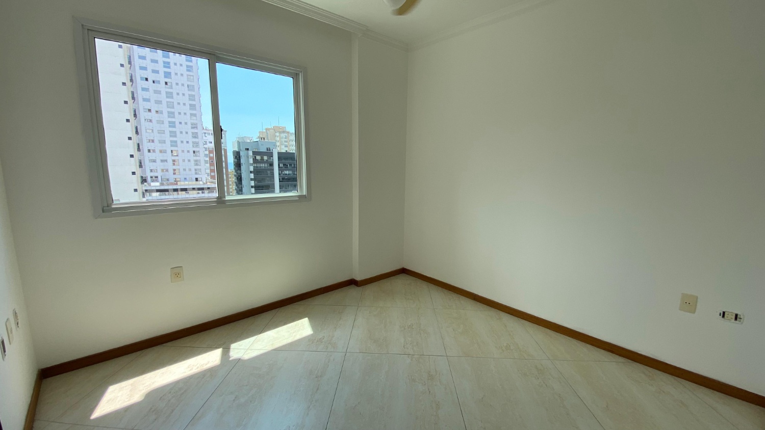 Apartamento no Ed Águas de Veneza em Balneário Camboriú - foto 9