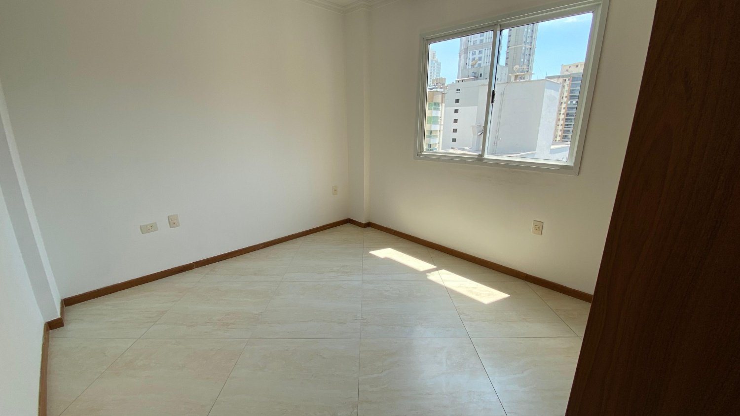 Apartamento no Ed Águas de Veneza em Balneário Camboriú - foto 10