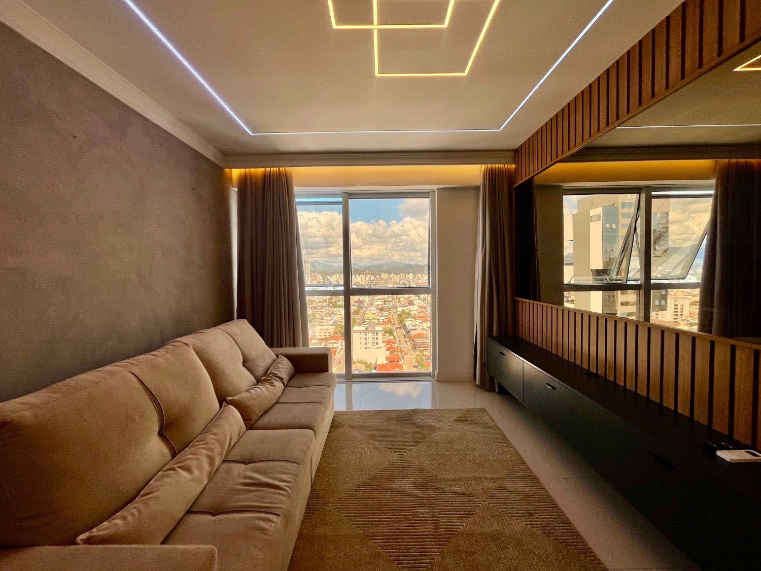 Apartamento no Ed. Royalton Residence em Balneário Camboriú - foto 8