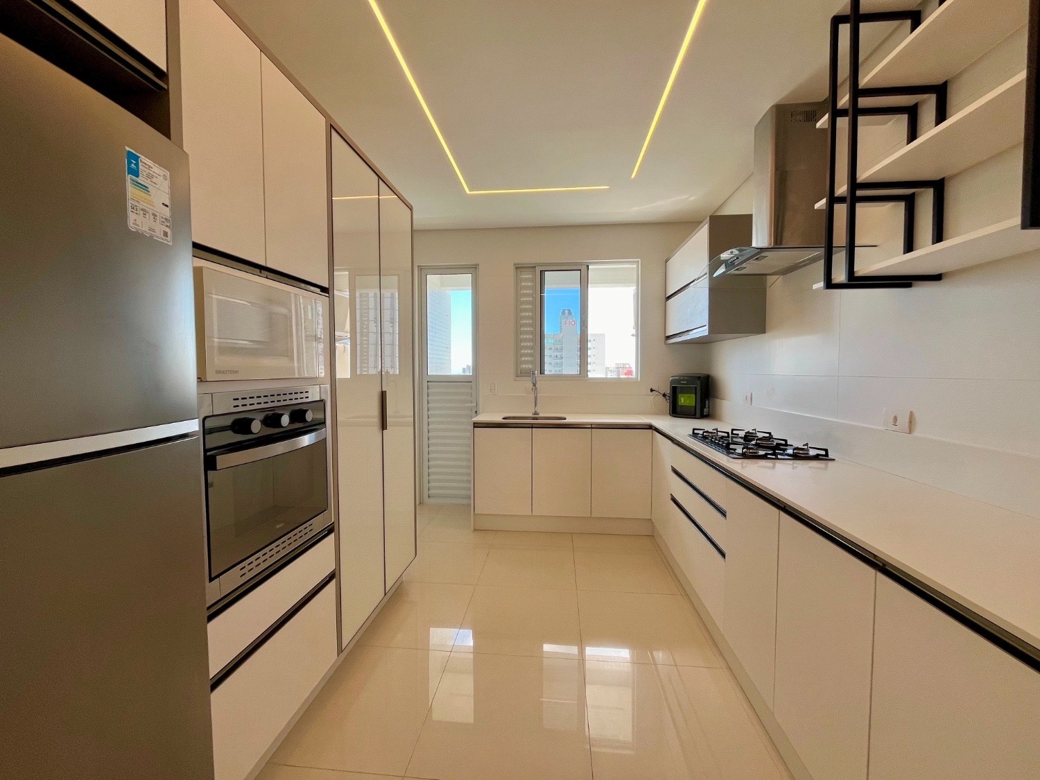 Apartamento no Ed. Royalton Residence em Balneário Camboriú - foto 12