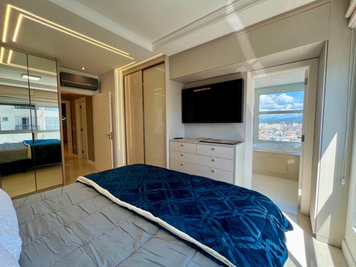 Apartamento no Ed. Royalton Residence em Balneário Camboriú - foto 15