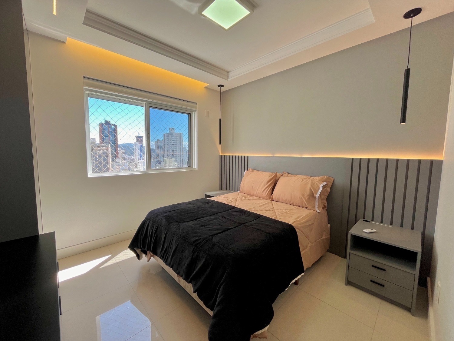 Apartamento no Ed. Royalton Residence em Balneário Camboriú - foto 18