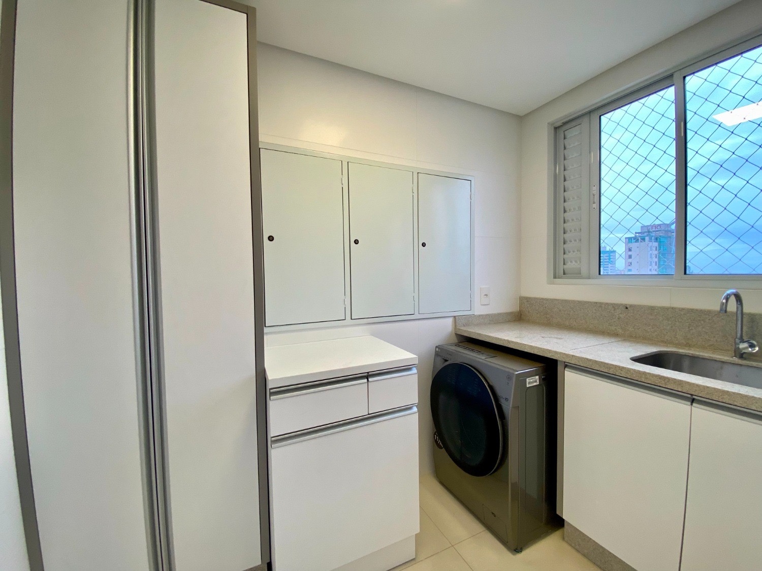 Apartamento no Ed. Royalton Residence em Balneário Camboriú - foto 25