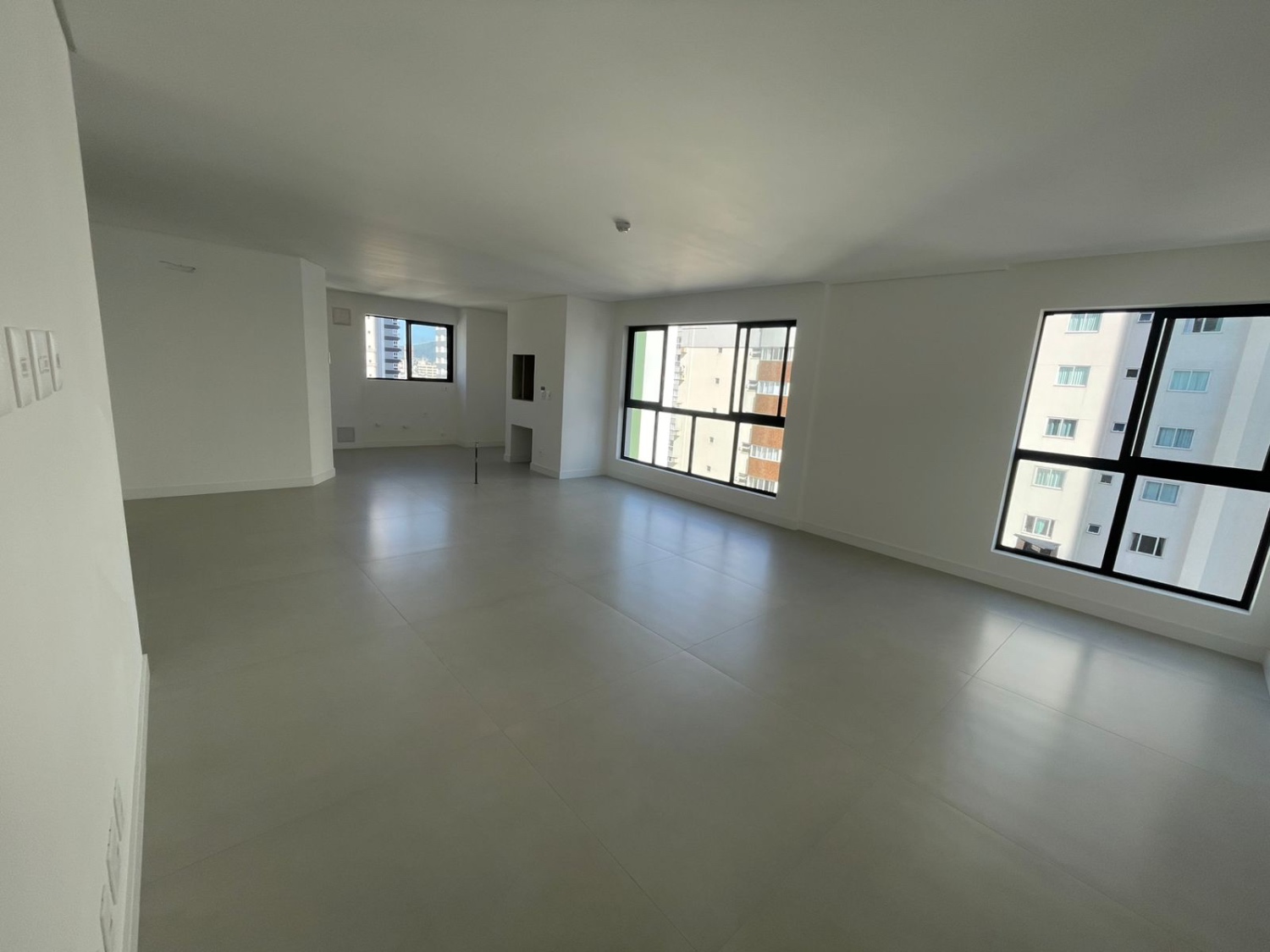 Apartamento no Ed. Marabella em Balneário Camboriú