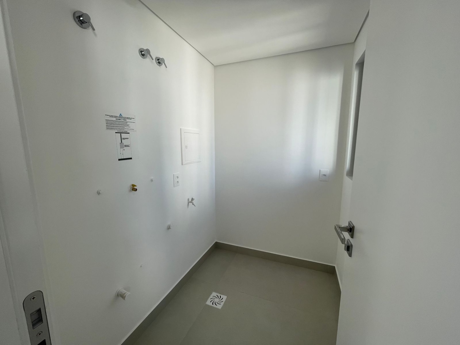 Apartamento no Ed. Marabella em Balneário Camboriú