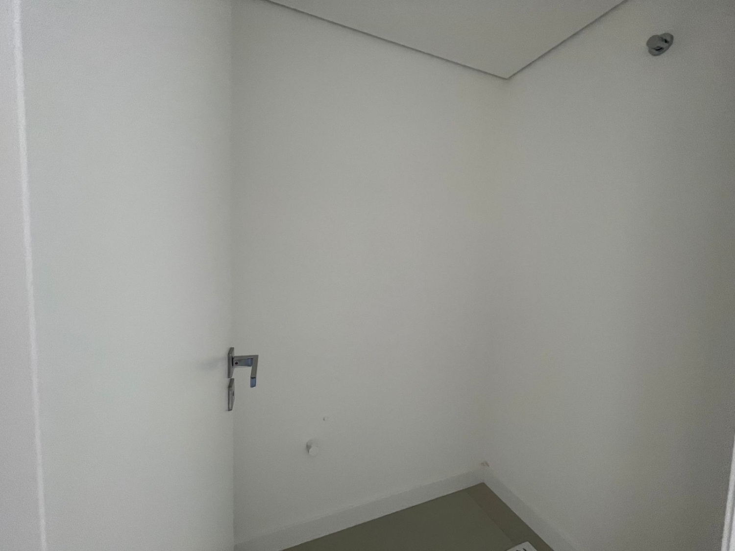 Apartamento no Ed. Marabella em Balneário Camboriú - foto 9