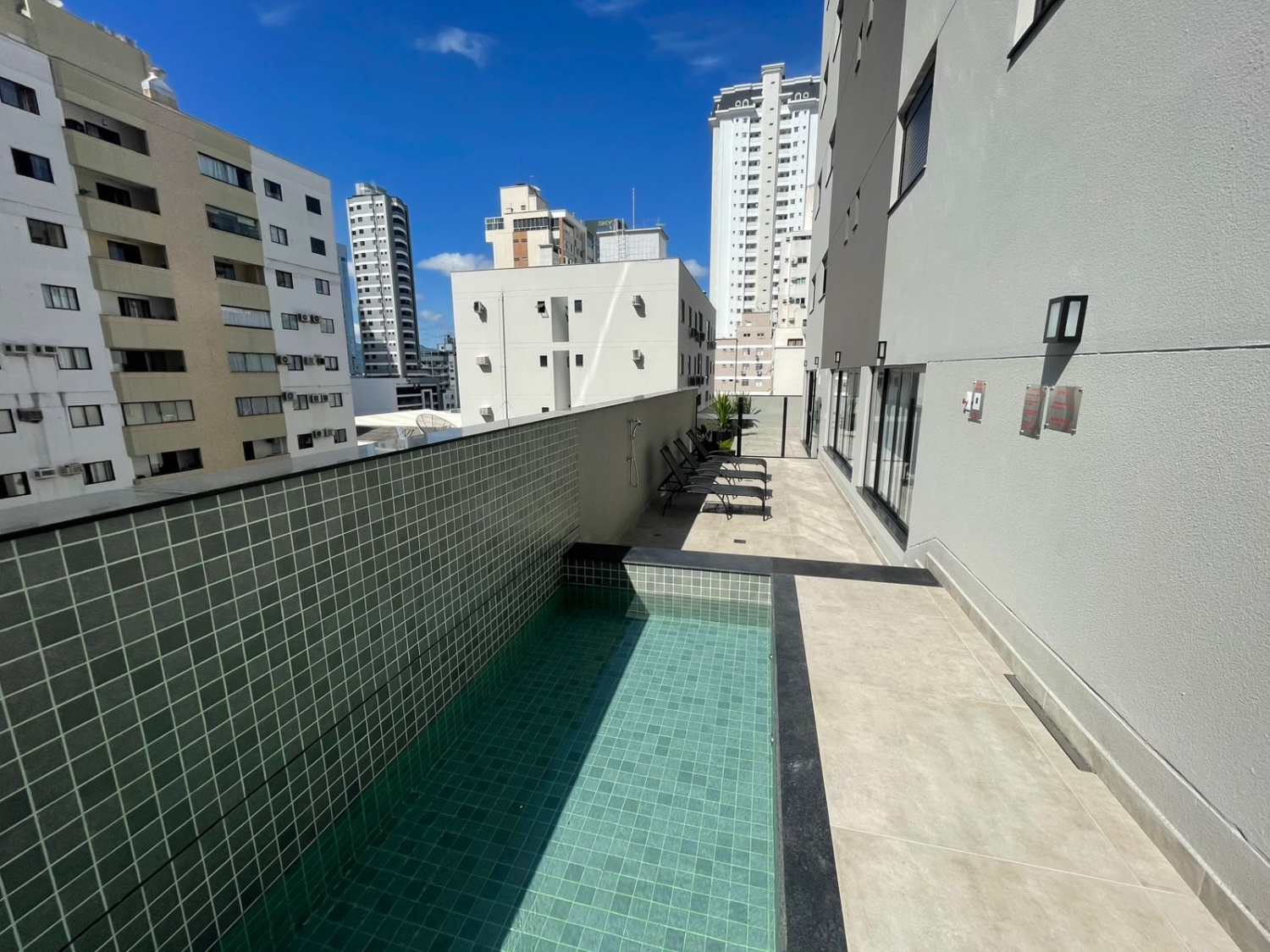 Apartamento no Ed. Marabella em Balneário Camboriú - foto 15