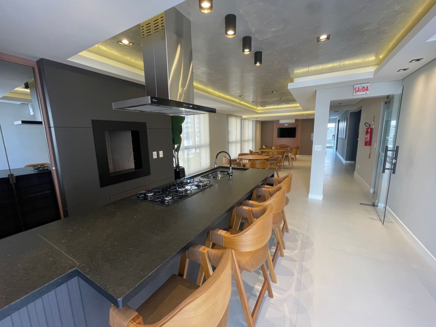 Apartamento no Ed. Marabella em Balneário Camboriú - foto 19
