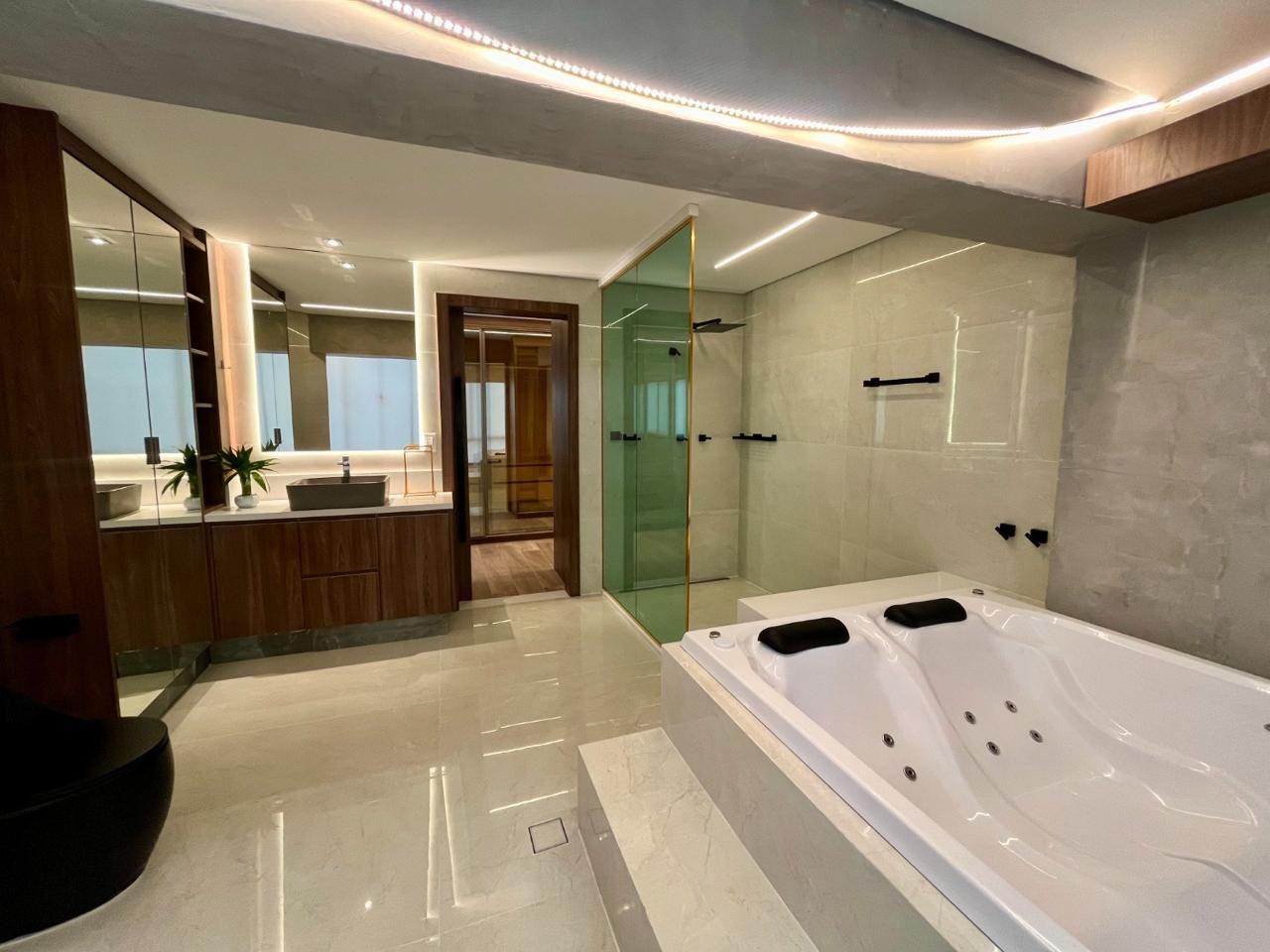 Apartamento no Ed. Adolfo Blase em Balneário Camboriú - foto 8