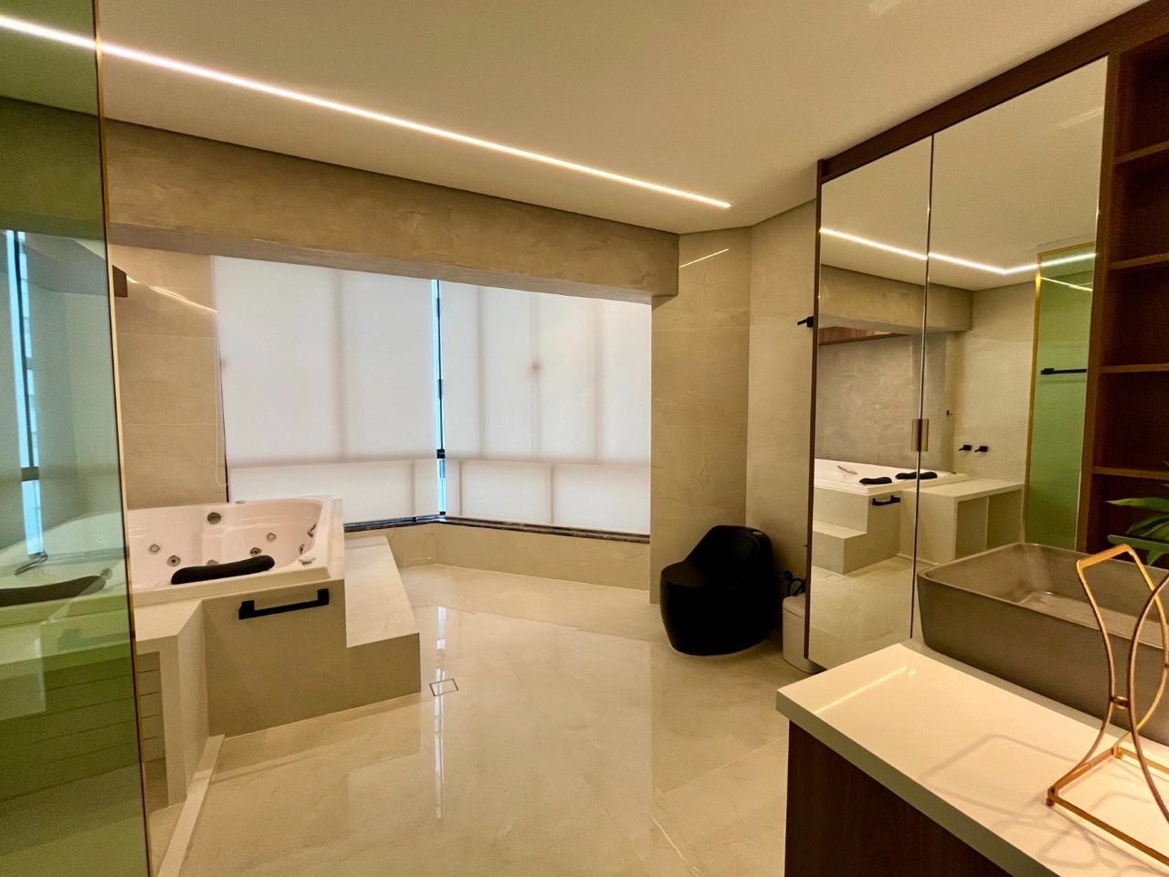 Apartamento no Ed. Adolfo Blase em Balneário Camboriú - foto 9