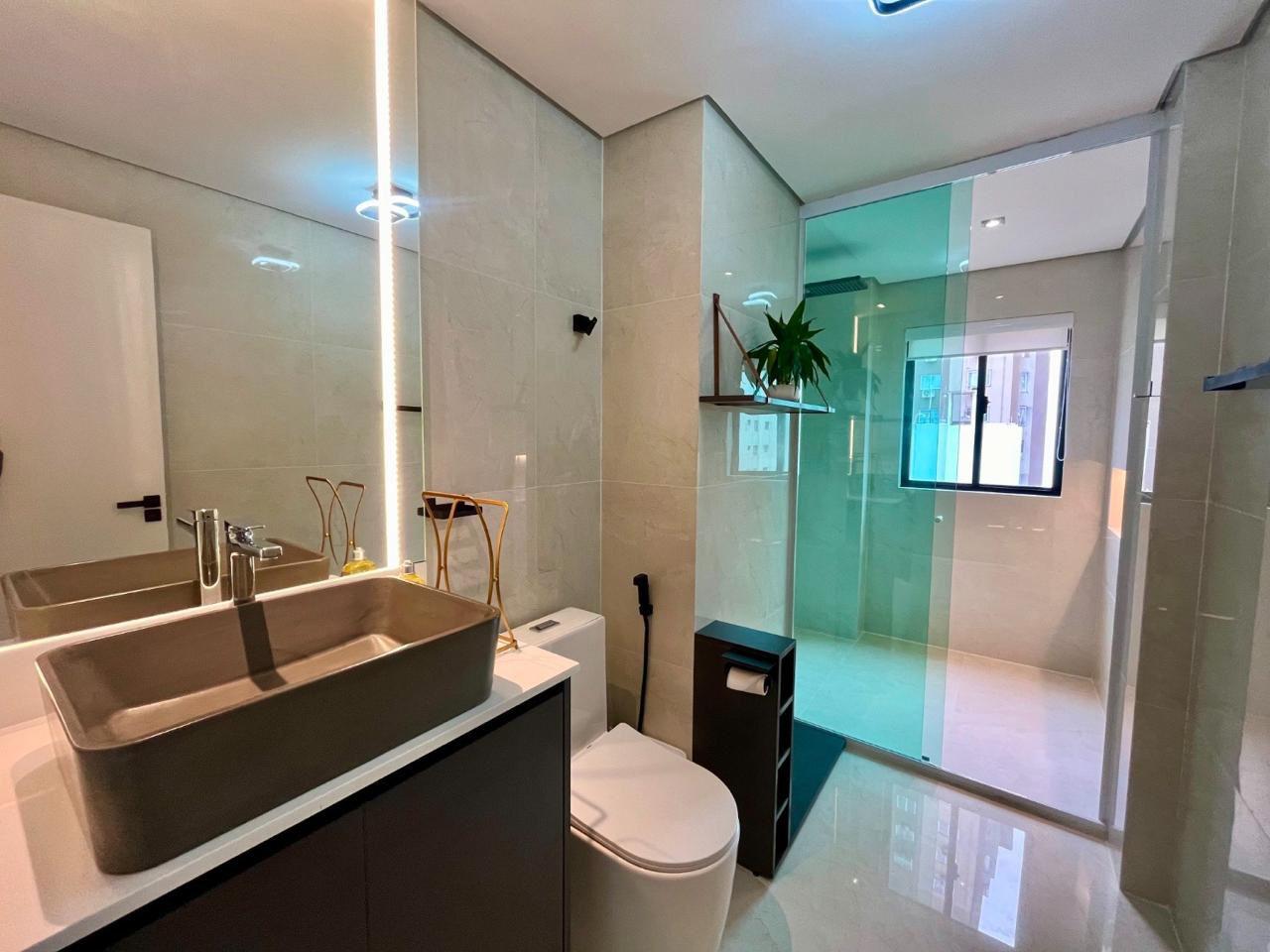 Apartamento no Ed. Adolfo Blase em Balneário Camboriú - foto 13