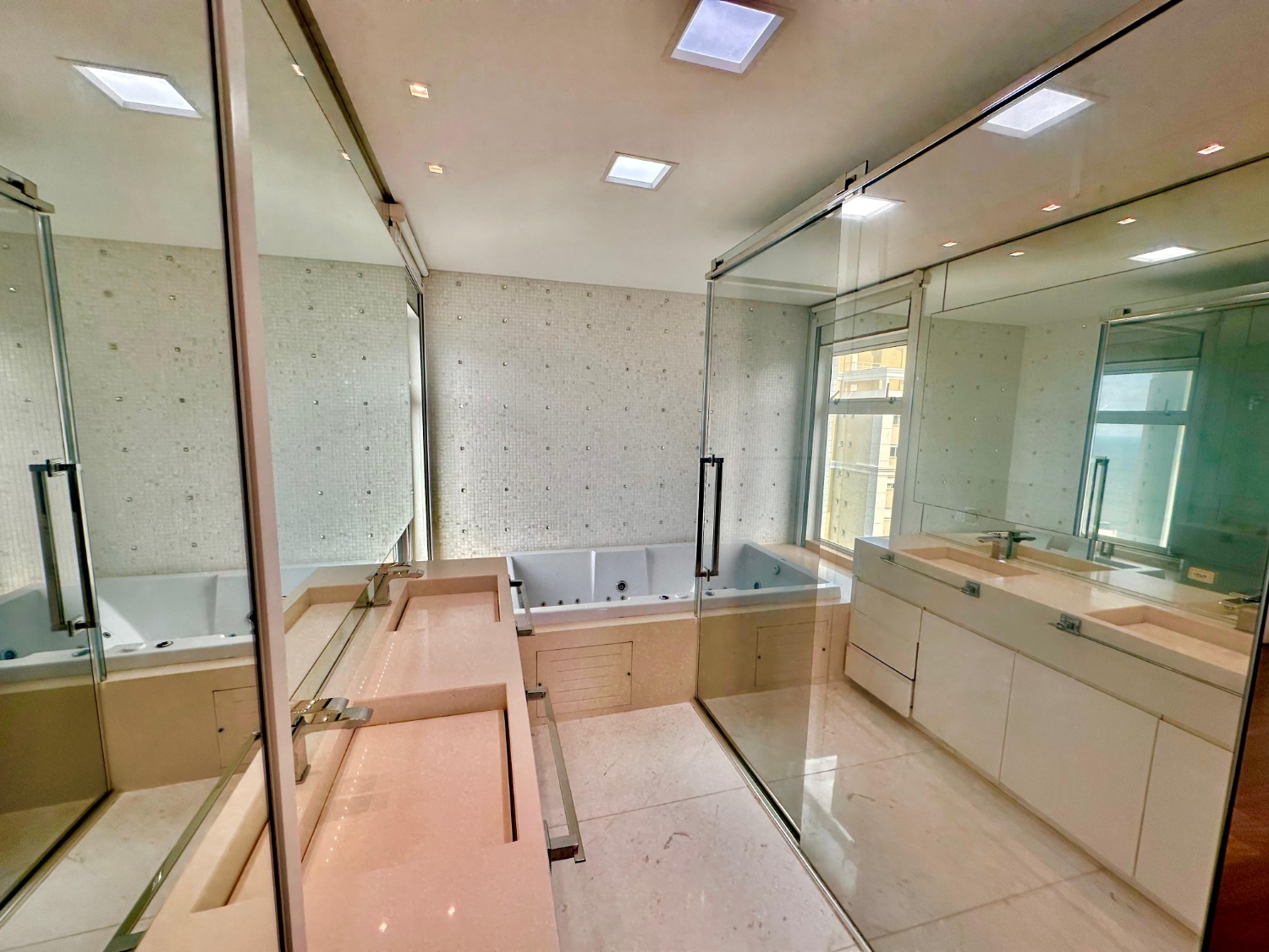 Cobertura duplex no Ed. Villa Di Mare em Balneário Camboriú - foto 12