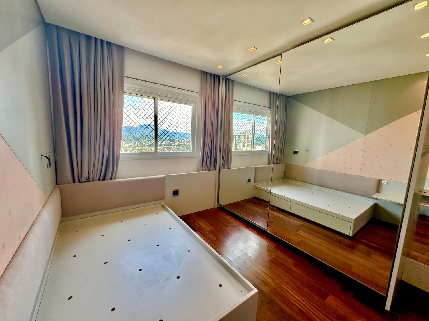 Cobertura duplex no Ed. Villa Di Mare em Balneário Camboriú - foto 15