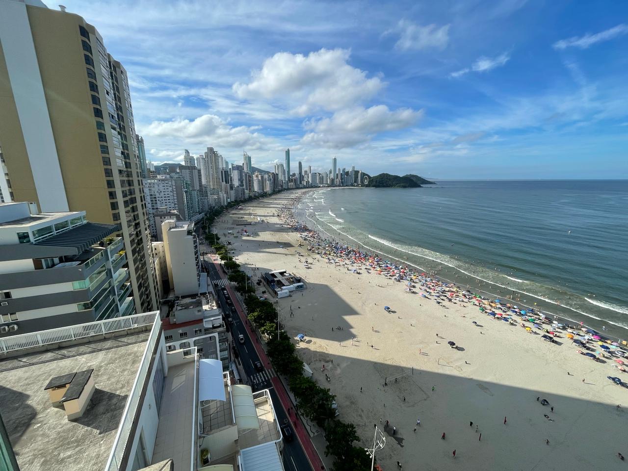 Apartamento no Ed. Austral em Balneário Camboriú