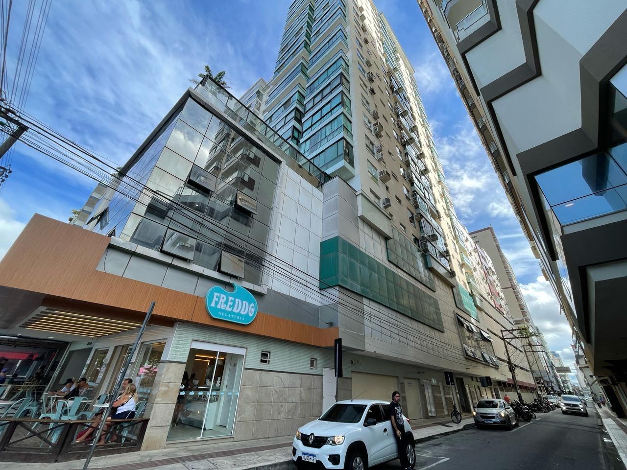 Apartamento no Ed. Austral em Balneário Camboriú
