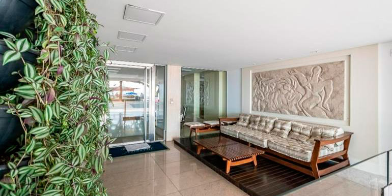Apartamento no Ed. Austral em Balneário Camboriú