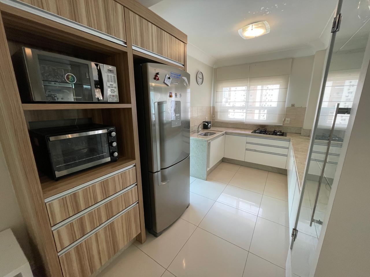 Apartamento no Ed. Austral em Balneário Camboriú