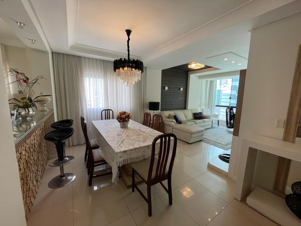 Apartamento no Ed. Austral em Balneário Camboriú - foto 9